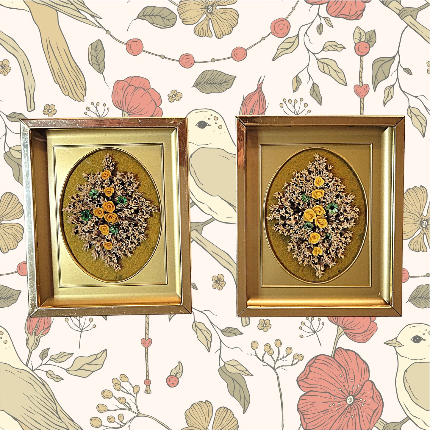 Set of 2 - Vintage Gold Framed Natural Dried Flower Bouquet - Stauffer's Small Wall Hangings
