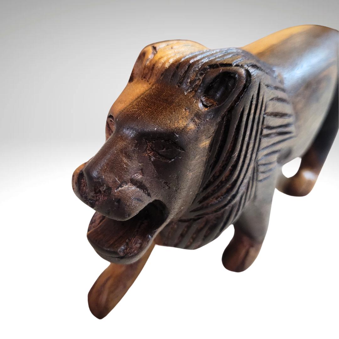 Hand Carved Wooden Roaring Two Toned Lion - Vintage